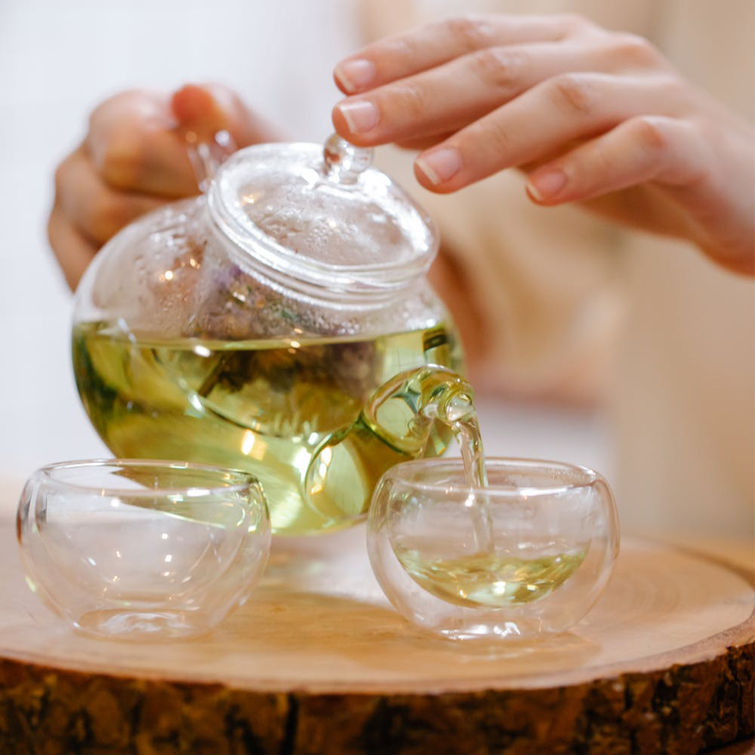 How To Brew A Delicious Cup of Hot Herbal Tea – Khandu Tea